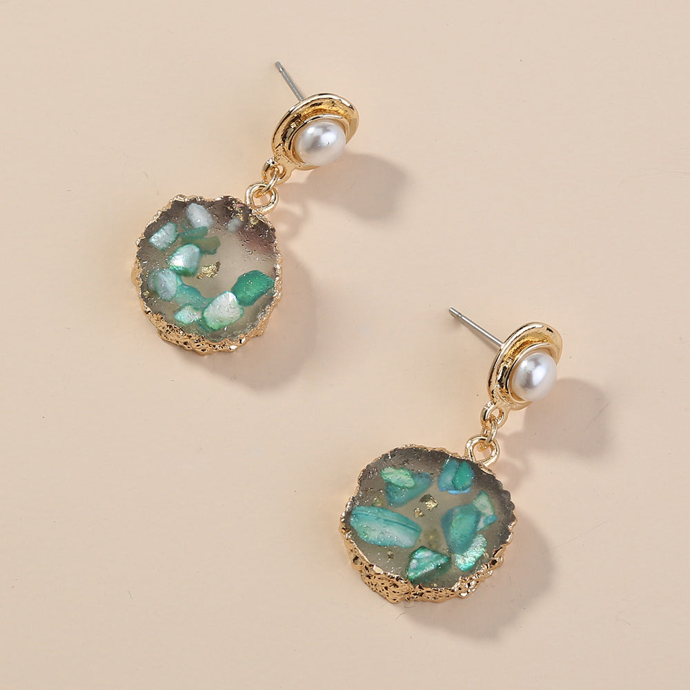 Creative hot-selling European and American retro earrings manufacturer source creative edge green crystal cluster pearl earrings women
