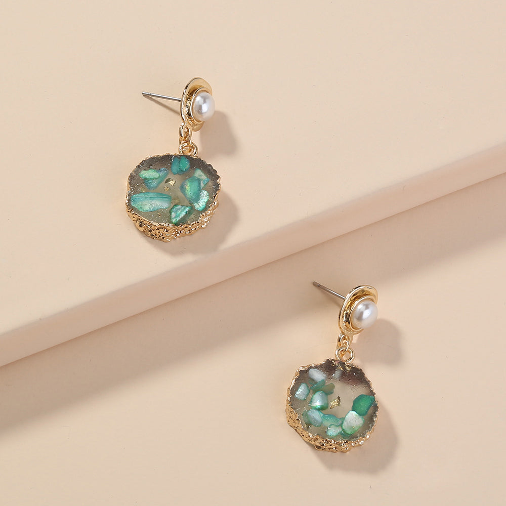 Creative hot-selling European and American retro earrings manufacturer source creative edge green crystal cluster pearl earrings women
